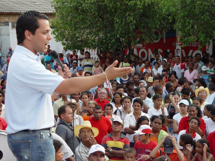 Luis Alberto Monsalvo en acto público o imagen institucional.