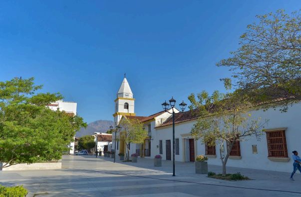 Plaza Alfonso López y monumentos turísticos de Valledupar