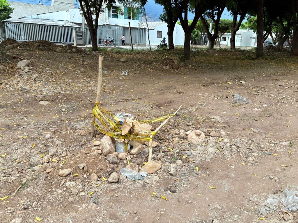 Vecinos del barrio Francisco El Hombre enfrentan crisis de agua por baja presión en Valledupar. FOTO: Karen Mejía Castro