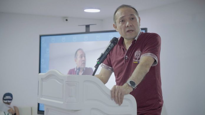 Ministro de Trabajo Antonio Sanguino durante audiencia pública en Valledupar sobre la formalización laboral del Hospital Rosario Pumarejo de López