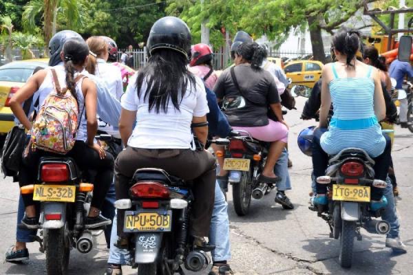 Mototaxismo en Valledupar como transporte informal urbano