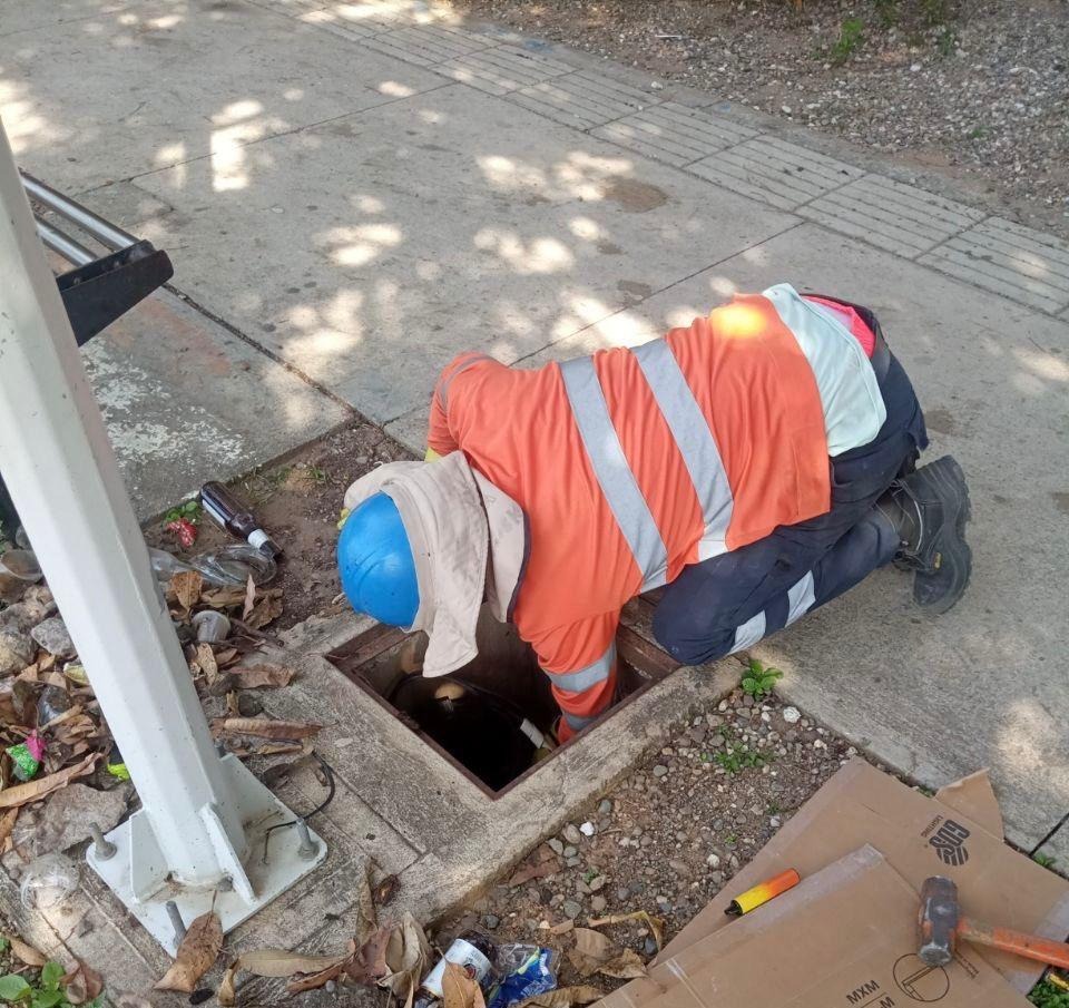 Funcionarios revisan redes tras hurto de elementos del alumbrado público en Valledupar