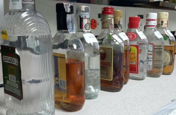 Licor adulterado en Valledupar y riesgo en fiestas.