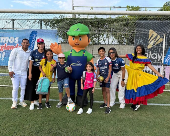 Fútbol y conciencia ambiental en Valledupar durante jornada en el estadio.