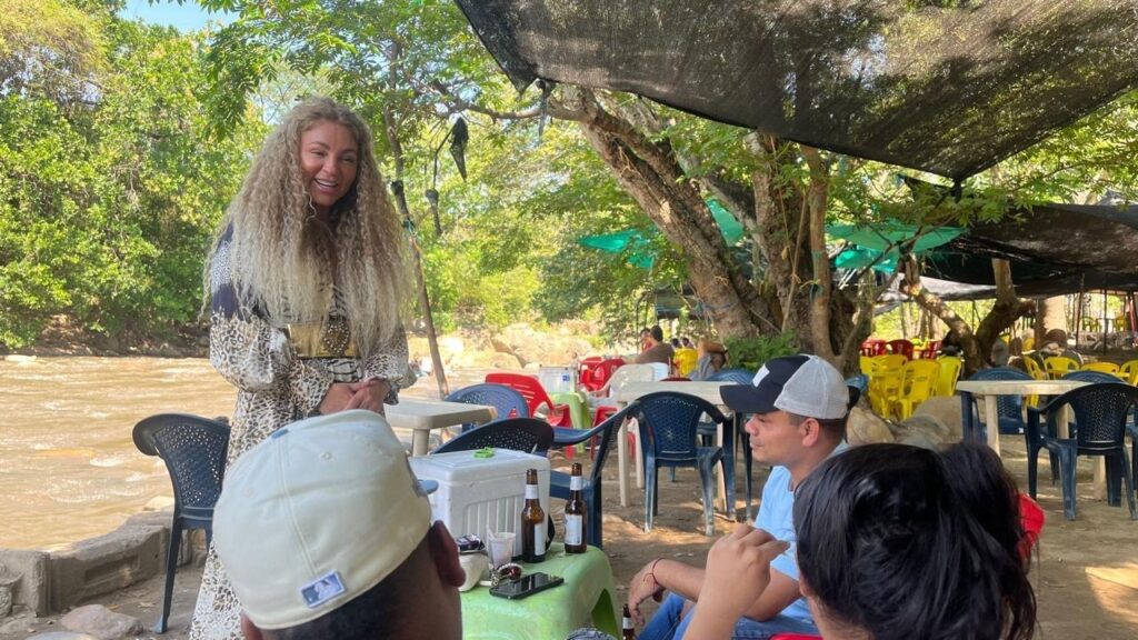 Campaña ambiental La Voz de la Sirena en el balneario Hurtado