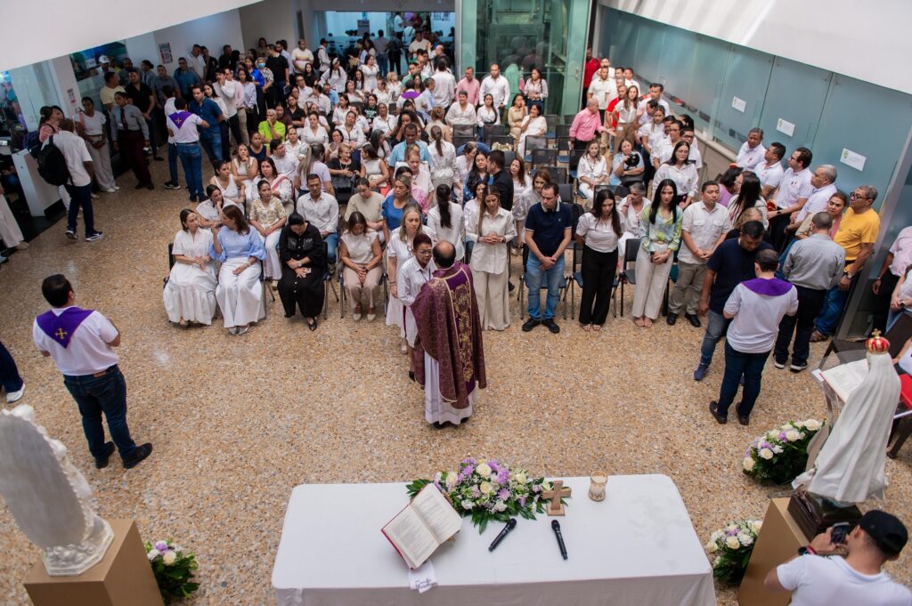 Cruz de ceniza en la frente durante el Miércoles de Ceniza 2026