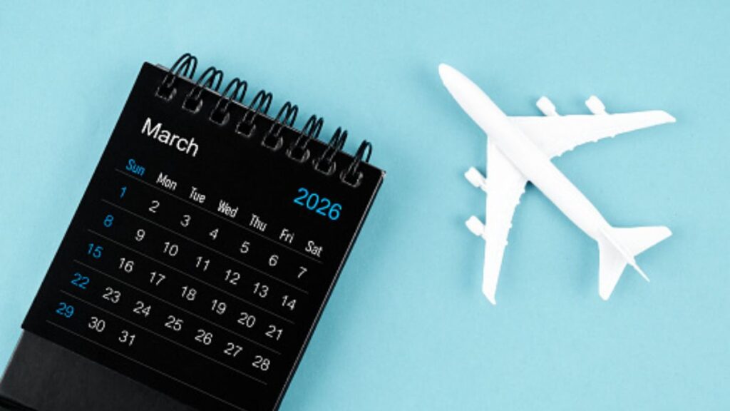 Próximo puente festivo Colombia 2026 con calendario de marzo y avión de viaje