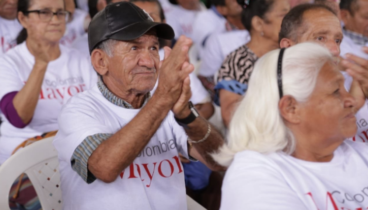 Adultos mayores beneficiarios del programa Colombia Mayor en el Cesar