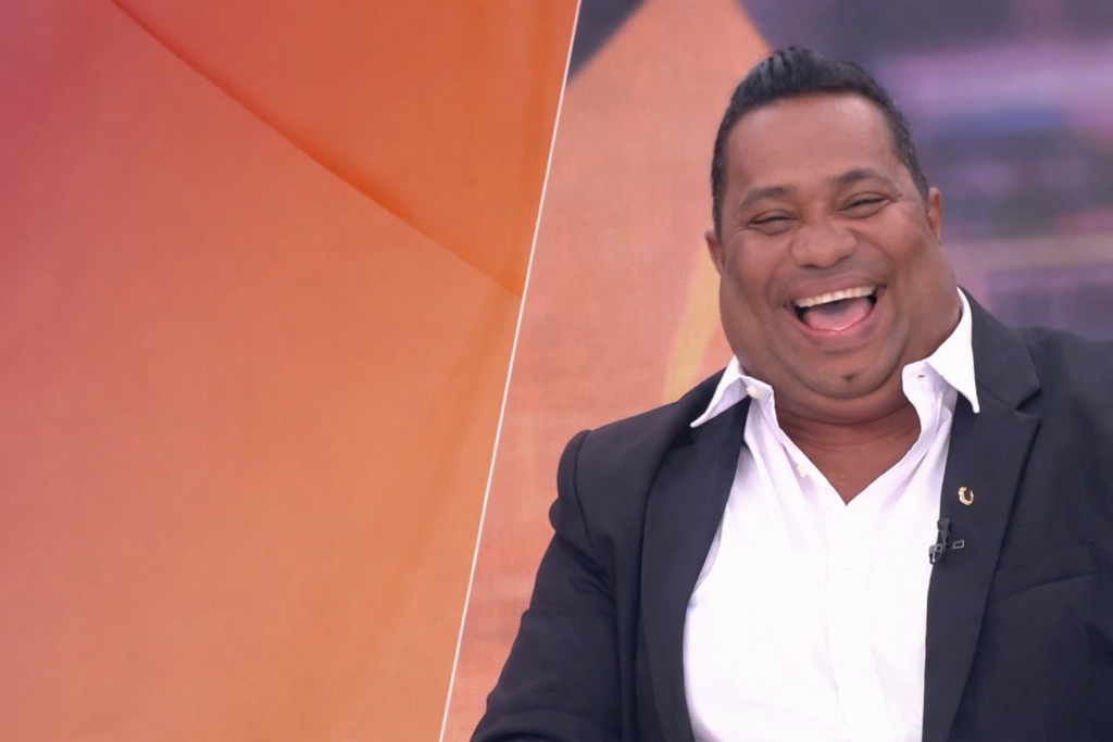 Jóvenes colombianos participando en el debate político durante elecciones