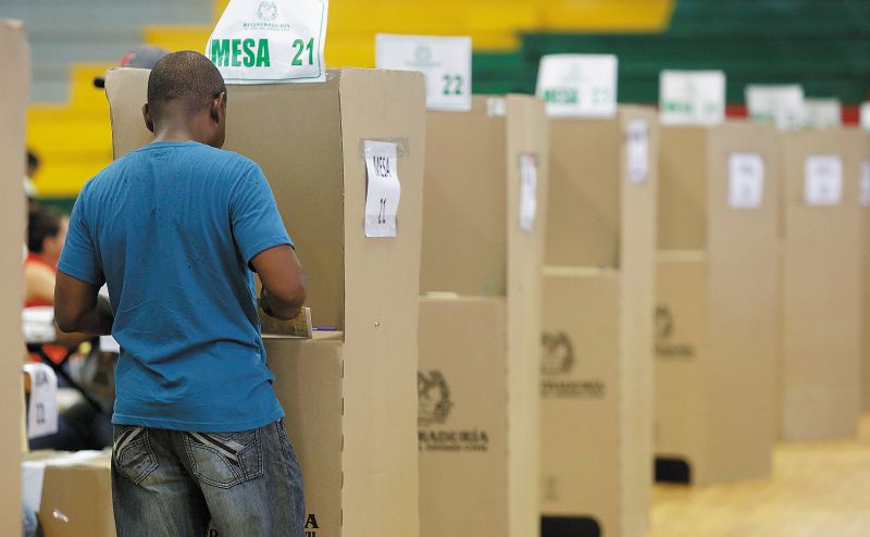 Puestos de votación en Colombia durante jornada electoral