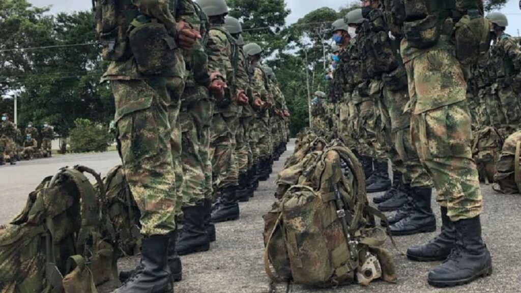 Fuerza pública en Colombia refuerza seguridad en territorios con presencia de grupos armados