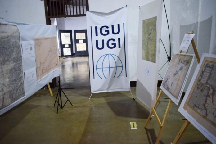 Sala del Museo de Artes de Valledupar con la exposición de Cartografía en el Cesar y mapas históricos del Caribe.
