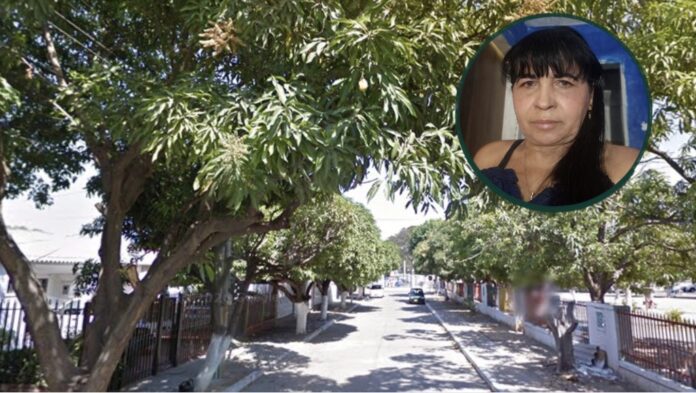 Composición fotográfica que muestra las calles residenciales de la urbanización Los Mayales y un retrato circular de la líder comunal Margarita Rosa Suárez, quien denuncia presuntas irregularidades.