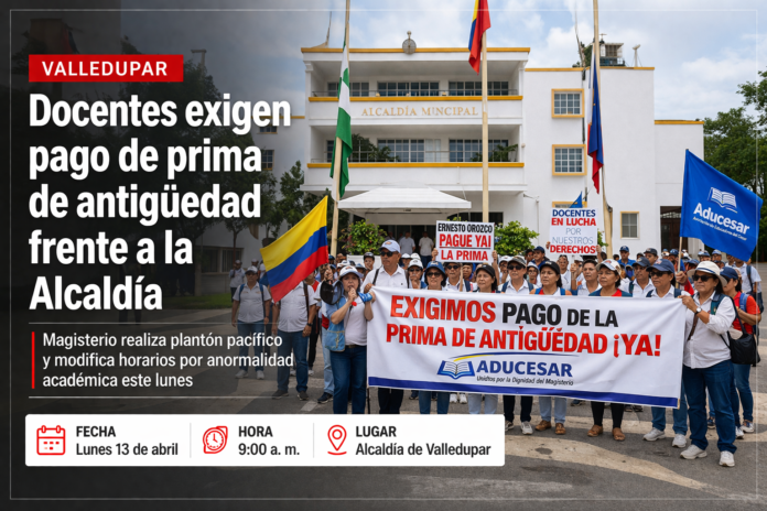 Docentes protestan frente a la Alcaldía de Valledupar exigiendo pago de la prima de antigüedad