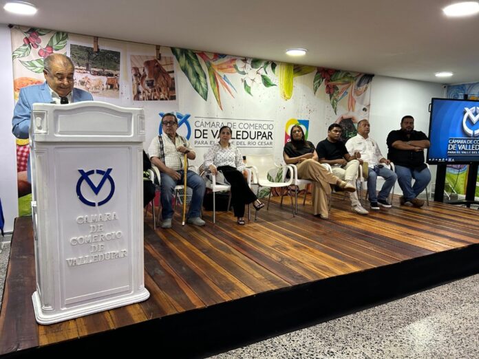 Panel de la Cámara de Comercio de Valledupar presentando el balance del éxito económico del Festival Vallenato 2026.