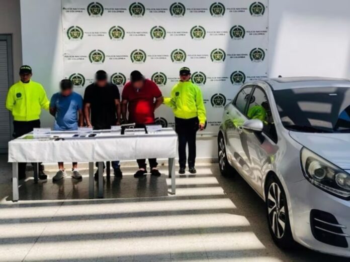 Tres hombres capturados por la Policía por hurto a vehículos en Valledupar mediante el uso de inhibidores de señal.