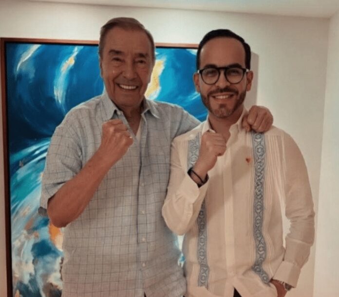 Fuad Char y Abelardo de la Espriella posan juntos, sellando la alianza del Clan Char para las elecciones de 2026.