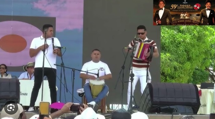 Presentación de Omar ‘El Zorro’ Hernández en la tarima del Festival de la Leyenda Vallenata.