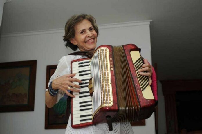 Rita Fernández Padilla, compositora vallenata que cuestionó el machismo dentro del género.