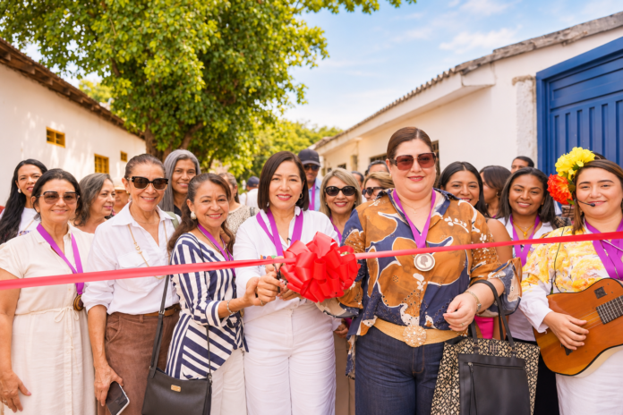 Valledupar develó mural en homenaje a 29 mujeres del vallenato